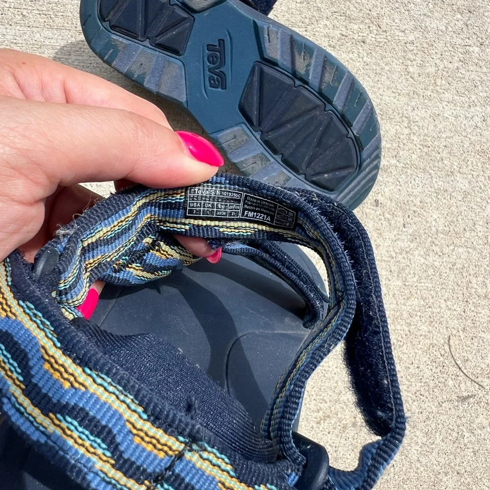 Teva classic kids
